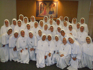 Mary Mother of the Eucharist novices 2011.jpg